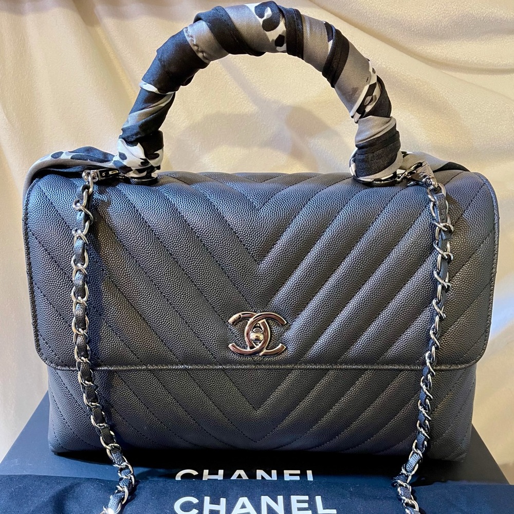 ❌SOLD❌💯Authentic Chanel Caviar Coco Handle Medium